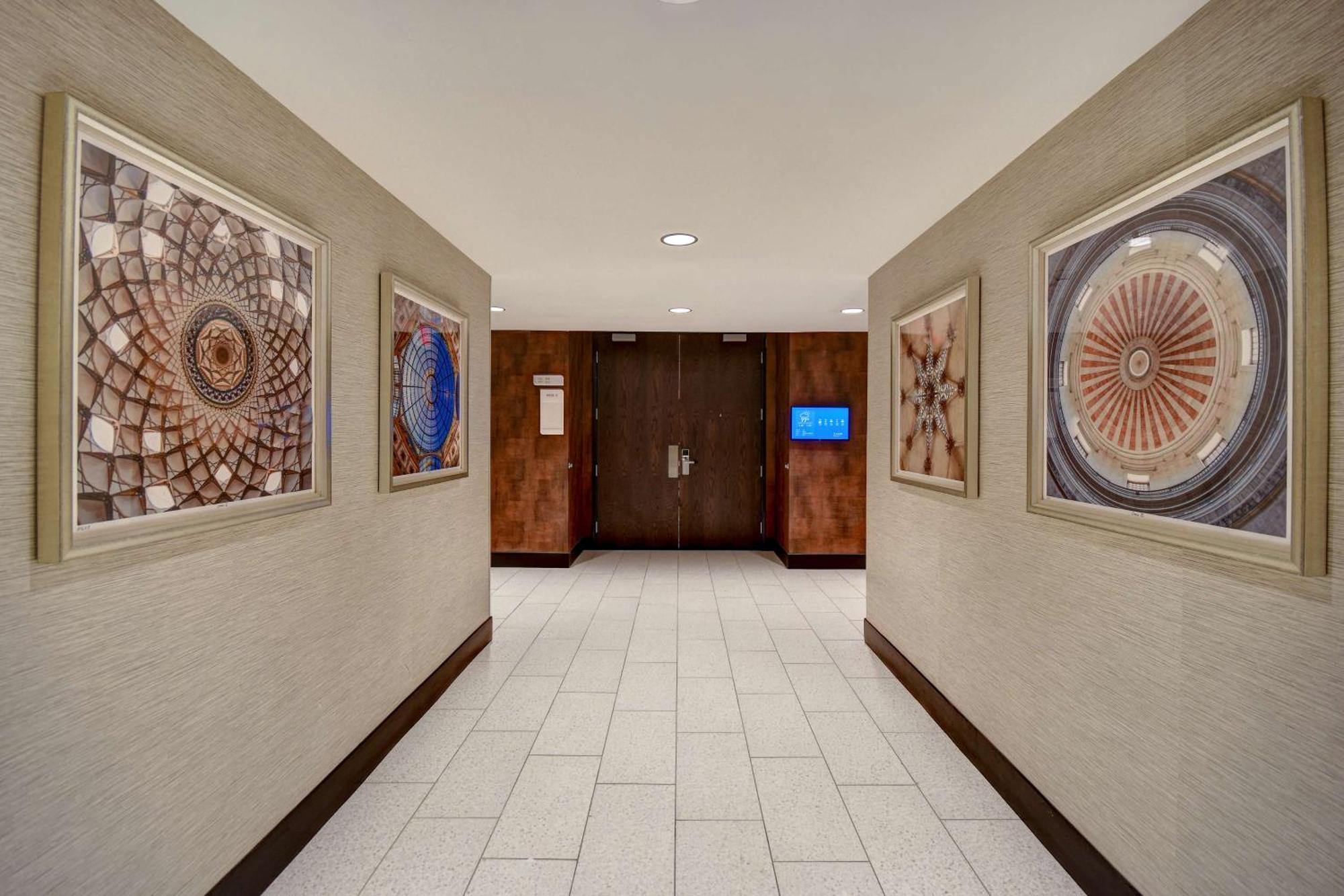 Hilton Garden Inn Kalamazoo Downtown Extérieur photo
